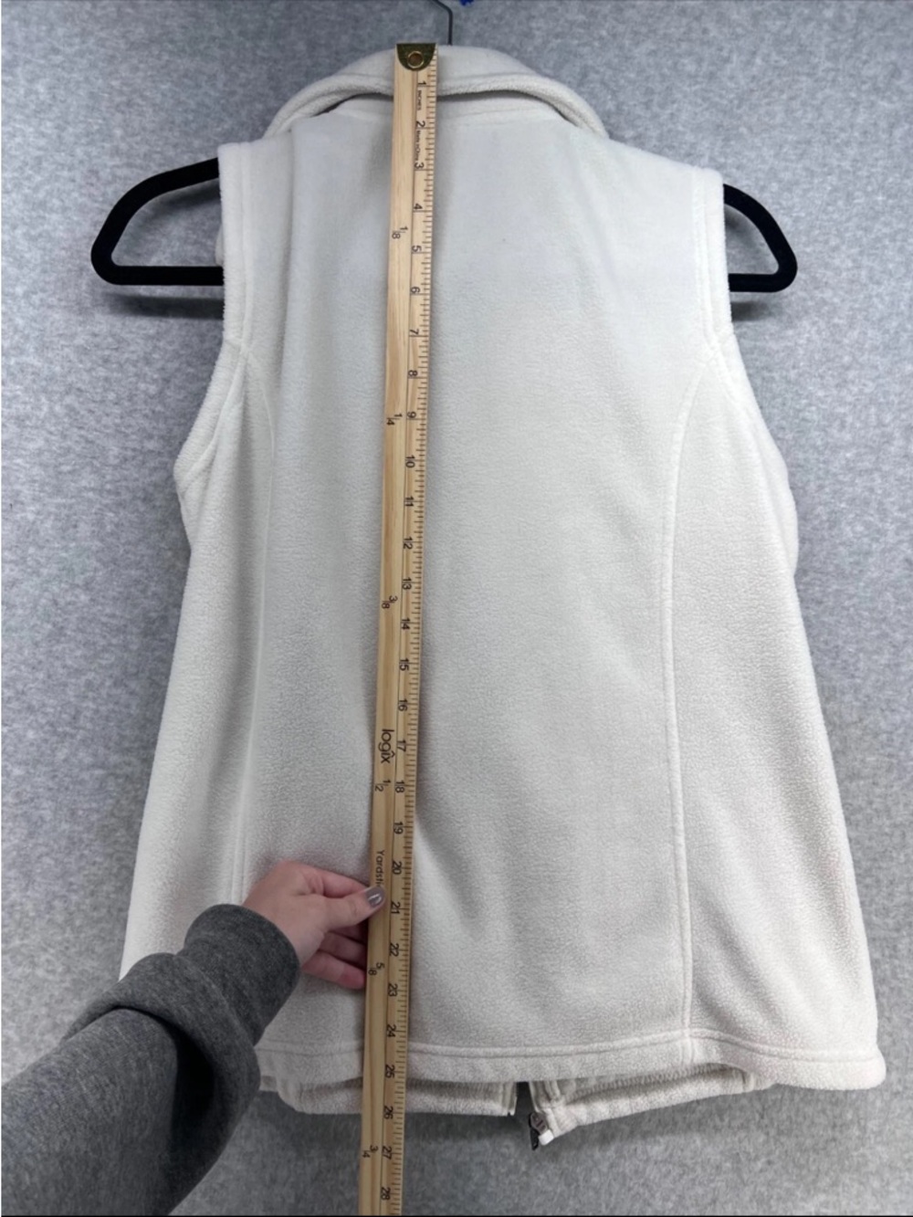 Knights Apparel Cream Fleece Full-Zip Vest with Maroon Logo - Picture 7 of 9